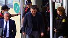 Jonathan Andic, hijo del fundador de Mango, saliendo de los juzgados de Martorell tras ser detenido por la polic�a.