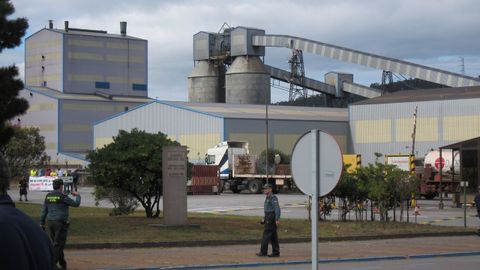 Alcoa, en la foto su fbrica de aluminio primario de San Cibrao, es una de las grandes prestatarias del servicio de interrumpibilidad