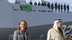 La ministra de Industria, Comercio y Turismo, Reyes Maroto, este domingo junto al embajador de Arabia Saud, Azzam Abdulkarim Al-Qain, durante la ceremonia de entrega de la tercera de las cinco corbetas que Navantia ha entregado a la Royal Saudi Naval Force (RSNF) en el astillero de San Fernando (Cdiz).