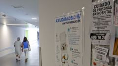 Por los pasillos del HULA se encuentran anuncios de personas que se ofrecen a cuidar a pacientes hospitalizados o a acompa�arlos en consultas.