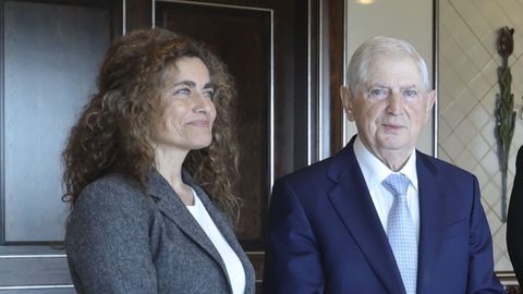 Cándido Hermida, presidente y fundador de la empresa que lleva su nombre, acompañado de su hija Natalia Hermida, responsable del área de desarrollo de negocio