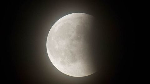 Eclipse lunar