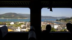 Vista de la r�a de O Barqueiro y Bares desde el ferrocarril de v�a estrecha, a su paso por O Vicedo