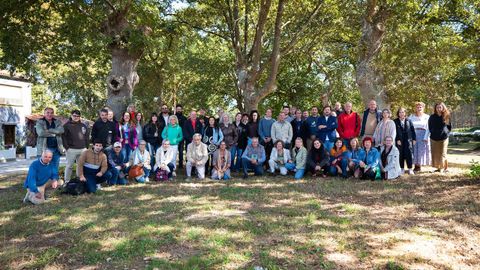 Participantes en la jornada de difusión de los primeros resultados del Grupo Opertivo Avea Moura que se celebró en Granxa Maruxa