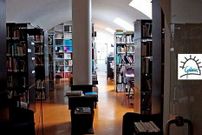 La biblioteca del Colegio estaba hasta ahora en Compostela.