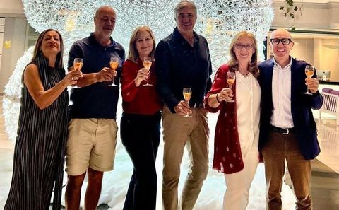 Paula y el resto de amigos en Tenerife