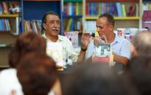 Vicente Araguas y Javier Guti�rrez, ayer durante el acto en Espacio Nobel Lector. 