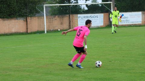 Partido de la liguilla de permanencia en Preferente entre el Santaballs y el Boiro