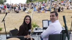 Irma Mac�as y Lu�s Pinto, durante su concierto en el �Atardecer no castro�