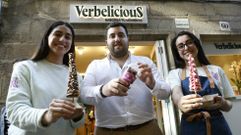 Verbelicious, en A Caldeirer�a, cre� unos gofres crujientes y personalizables con forma de piruleta llamados Picheleiros, con los que conquista tanto a los visitantes como a los propios compostelanos.
