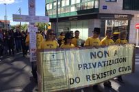 Los funcionarios exigen que no se �privatice� el Registro Civil. 