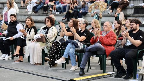 Homenaxe a Elena D&iacute;az Blanco, directora da Escola Municipal de Folclore