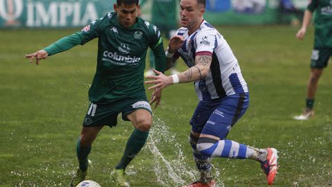 Jaume Cu�llar fue un gran generador para los verdes, sobre el encharcado campo de Espi�edo