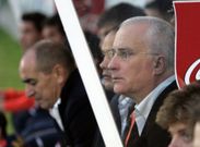 Jos� Ricardo Fern�ndez, en el banquillo de O Couto en un partido entre el Ourense y el Celta. 