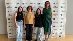 Algunas de las integrantes del grupo Virus and Cancer de izquierda a derecha: Roco Miranda, Carmen Rivas, Mara Blanquer y Beatriz Rodrguez.