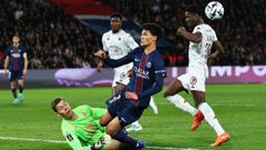 El nigran�s Dro, en un partido de la Ligue 1 entre el PSG y el Metz.