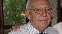 Jos� Adolfo Almui�a, en un homenaje que le hicieron sus compa�eros de la Ajupol en el a�o 2019.