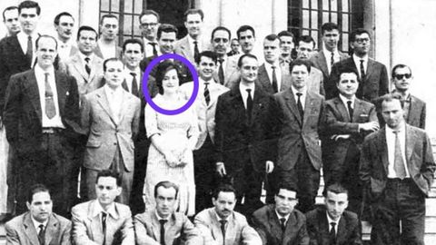 La arquitecta Milagros Rey con sus compañeros de promoción en Madrid