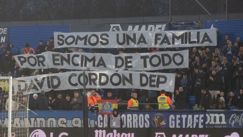 Pancarta de la afici�n del Getafe en recuerdo de David Cord�n en el duelo ante el Celta.