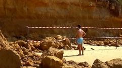 Fallece en una playa andaluza por un desprendimiento de piedras