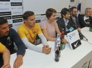 El acto se desarroll� en las instalaciones del campo de f�tbol de A Malata. 