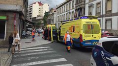 Los servicios de emergencias actuaron en la calle Progreso de Ourense para atender a una persona que requiri� asistencia m�dica. La Polic�a Local regul� el tr�fico y prest� ayuda a los sanitarios
