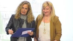 La expresidenta de la Diputaci�n, hace tres a�os con la entoces directora de relaciones institucionales de Correos