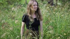 Solena George, en los campos de la Torre donde imparte talleres para ni�os