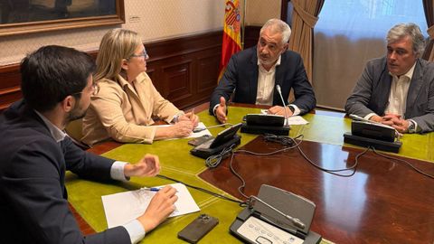 El concejal Fernando P�rez y el diputado Pedro Puy, en el Congreso