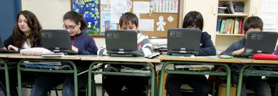 El informe PISA aconseja que los ni�os practiquen mucho las b�squedas por Internet, pero con la orientaci�n de los profesores. 