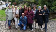 T�cnicos de la Costa da Morte, en una expedici�n