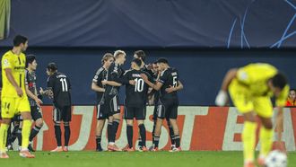 Los jugadores delCopenhague celebran el tercer gol ante el Villarreal.