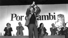 Felipe González, durante un mitin de la campaña de 1982