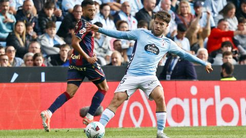 Sergio Carreira, durante el partido de este martes entre Celta y Levante.