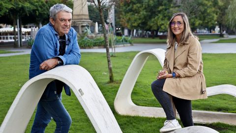 Francisco Martínez, policía de seguimiento, y Paloma Tomé de Sás, en Vigo