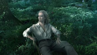 Marta Ortega con total look de Zara en los jardines de su casa en A Coru�a para Vogue