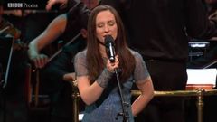 Julie Fowlis canta �Camari�as� en gallego