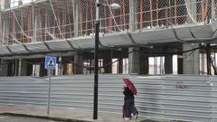 Una edificaci�n en obras en la carretera de Castilla, en Ferrol