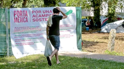 Festival Portamerica. Zona de acampada en la carballeira de Caldas