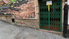 Pub Guama, precintado por el Concello de Ourense en la Praza do Correxidor.