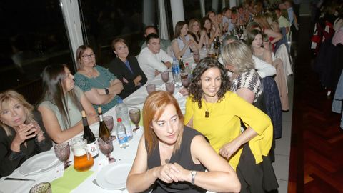 CENA BENEFICA ASOCIACION CONTRA EL CANCER DE PORTO DO SON EN EL CLUB NAUTICO DE PORTOSIN