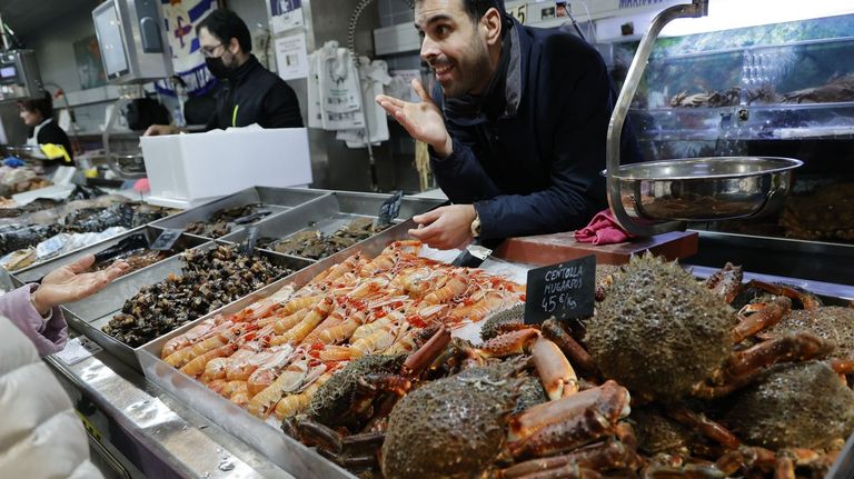 Marisco en el mercado de plaza de Lugo de A Corua