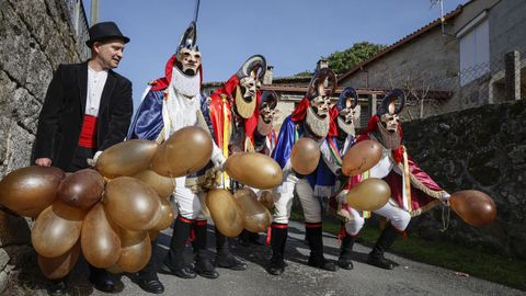 5�. Irmandade de entroidos en Armariz
