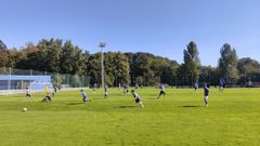 Momento del partido entre el Real Oviedo y el Celta de Divisin de Honor