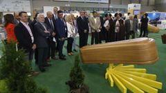 Los representantes institucionales pudieron conocer las novedades que presenta la feria, entre ellas, una l�nea de ata�des dedicados al Camino de Santiago