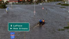 La autopista 51, en Luisiana, qued� completamente inundada tras el paso del hurac�n Ida