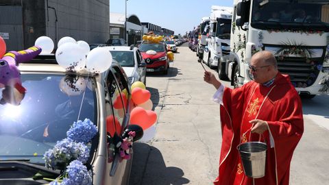 Misa de San Cristobal en la capilla de San Bartolom de Rianxo   bendicion de vehiculos y  procesin