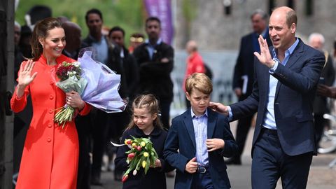 Los duques de Cambridge junto a sus hijos mayores