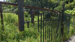 Parte del cierre de la finca del Pazo de Louriz�n fue sustra�do