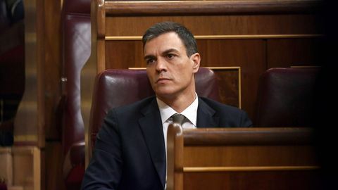 Pedro S�nchez en su esca�o